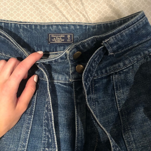 High waisted Abercrombie front tie jeans - Picture 2 of 3